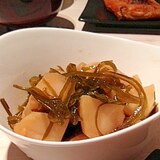 ジャガイモと切り昆布の煮物